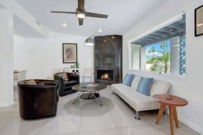 TV, fireplace, offices - Stylish Palm Springs Retreat w/ Pool, Spa & Casita (Palm Springs)