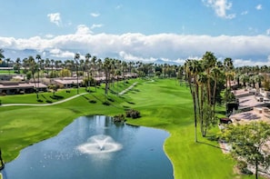 Golf - Interior Courtyard-Patio-Gourmet Kitchen-VS642 (Palm Desert)