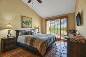 2 bedrooms, iron/ironing board, WiFi, bed sheets - Interior Courtyard-Patio-Gourmet Kitchen-VS642 (Palm Desert)
