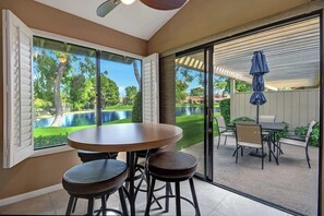 Dining - Remodeled Home|Fireplace|AC|Resort Amenities (Rancho Mirage)