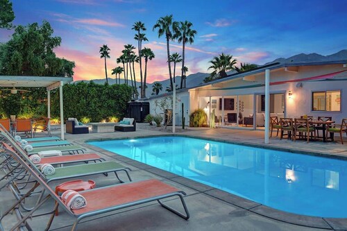 Charming retro, pet-friendly home|Private pool|BBQ