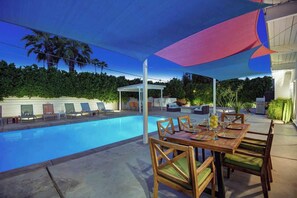 Unclassified image, 4 of 42, button - Charming retro, pet-friendly home|Private pool|BBQ (Palm Springs)