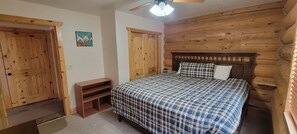 4 bedrooms, WiFi, bed sheets