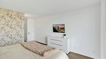 3 chambres, fer et planche à repasser, Wi-Fi gratuit, draps fournis