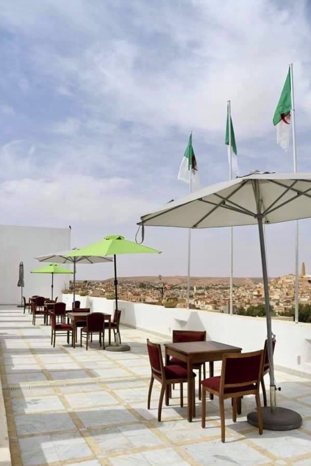 Staduitzicht vanuit accommodatie