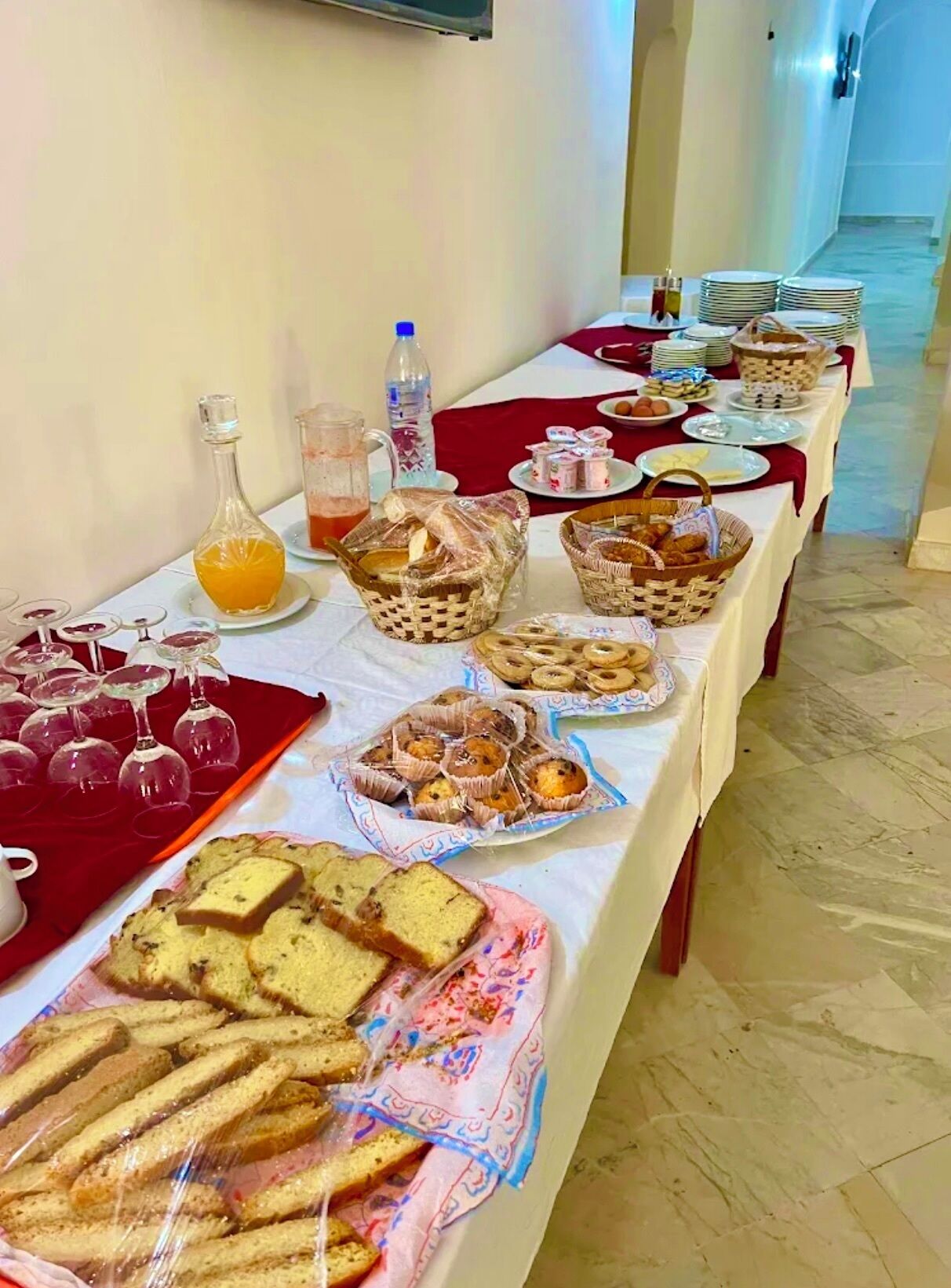 Bao gồm bữa sáng buffet hàng ngày 