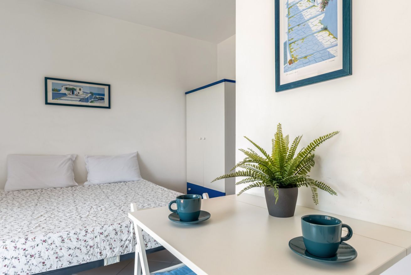 Tabla de planchar con plancha 