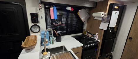 電子レンジ、オーブン、コンロ