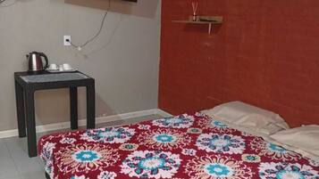 1 habitación, wifi y ropa de cama