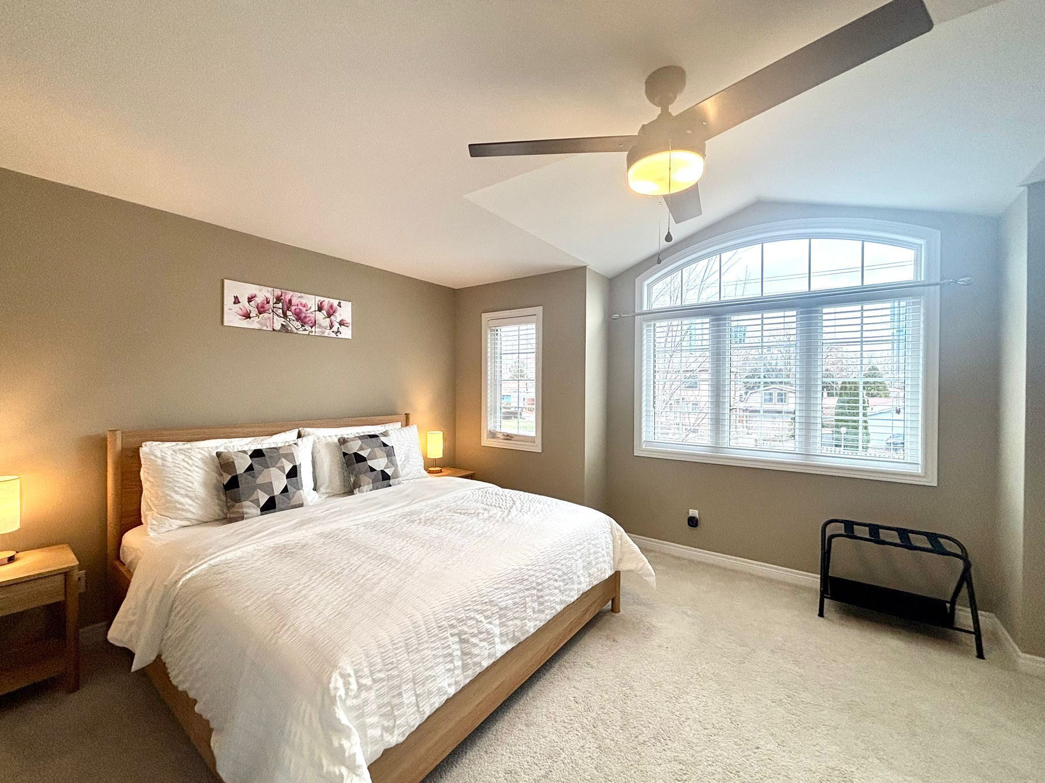 3 bedrooms, desk, iron/ironing board, travel cot