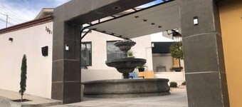 Private 1-bedroom house with AC- Yard - Patio - Parking - Near Park