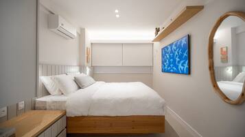 Caja de seguridad en la habitación y cortinas blackout