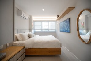 Appartement | Luxe beddengoed, pillowtop-bedden, een kluis op de kamer