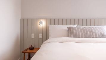 Apartment | In-room safe, blackout drapes, iron/ironing board, free WiFi