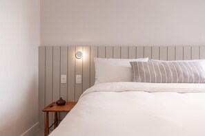 Apartment | Zimmersafe, Verdunkelungsvorhänge, Bügeleisen/Bügelbrett