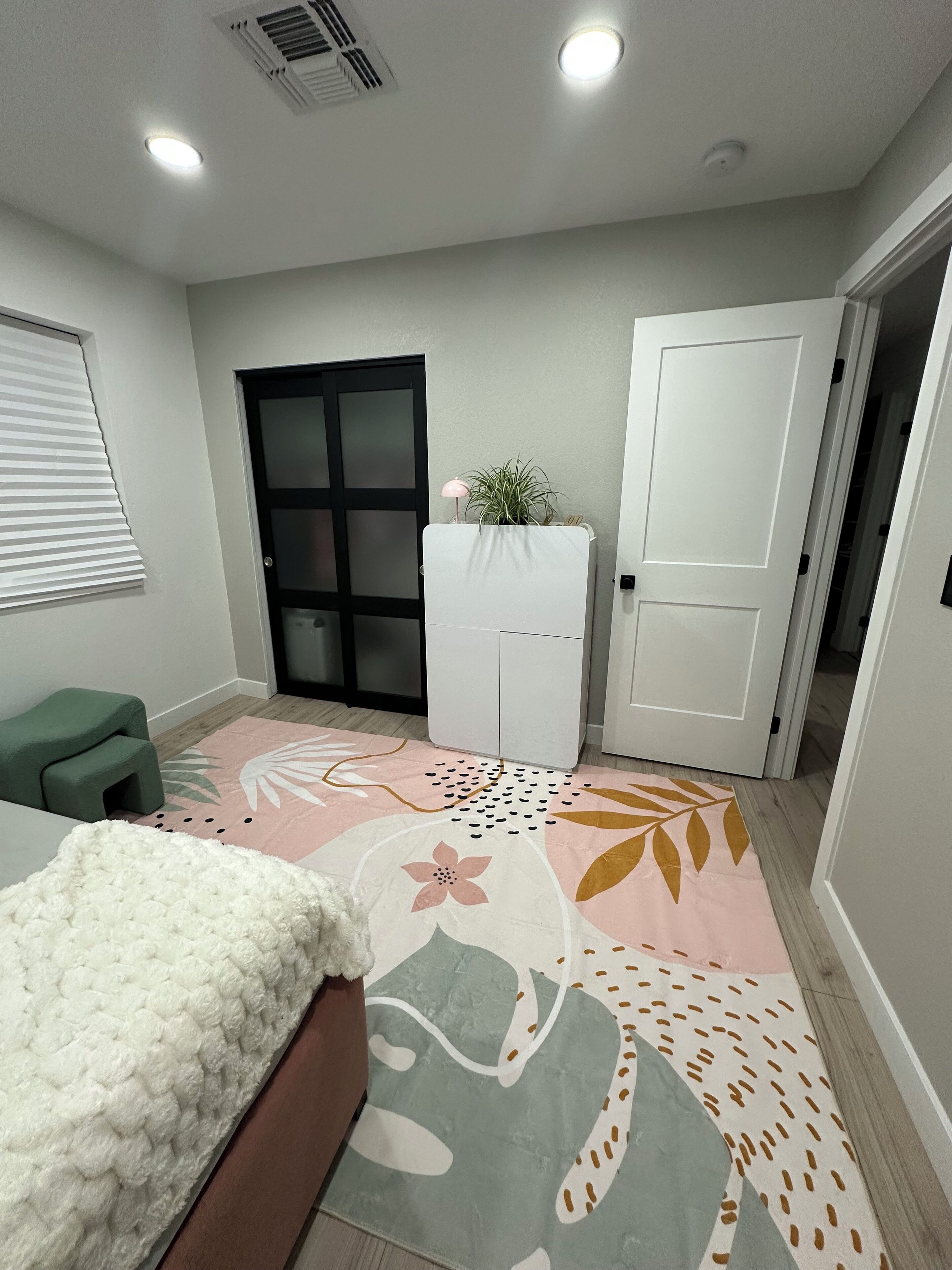 4 bedrooms, WiFi, bed sheets