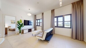 TV - Cozy 1 Bed l Jumeirah Golf Estate l Free Pool, Gym (Jumeirah Golf Estates)