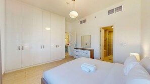 1 bedroom, iron/ironing board, WiFi, bed sheets - Cozy 1 Bed l Jumeirah Golf Estate l Free Pool, Gym (Jumeirah Golf Estates)