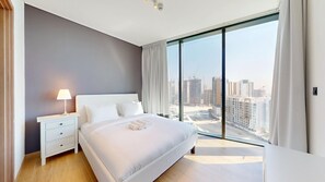 Iron/ironing board, WiFi, bed sheets - Contemporary 1 Bedroom l Free Pool & Gym Access (Meydan)