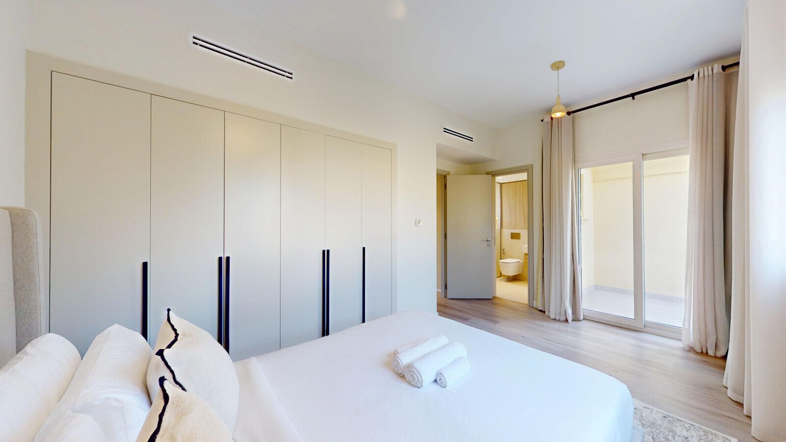 熨斗/熨衣板、WiFi、床单