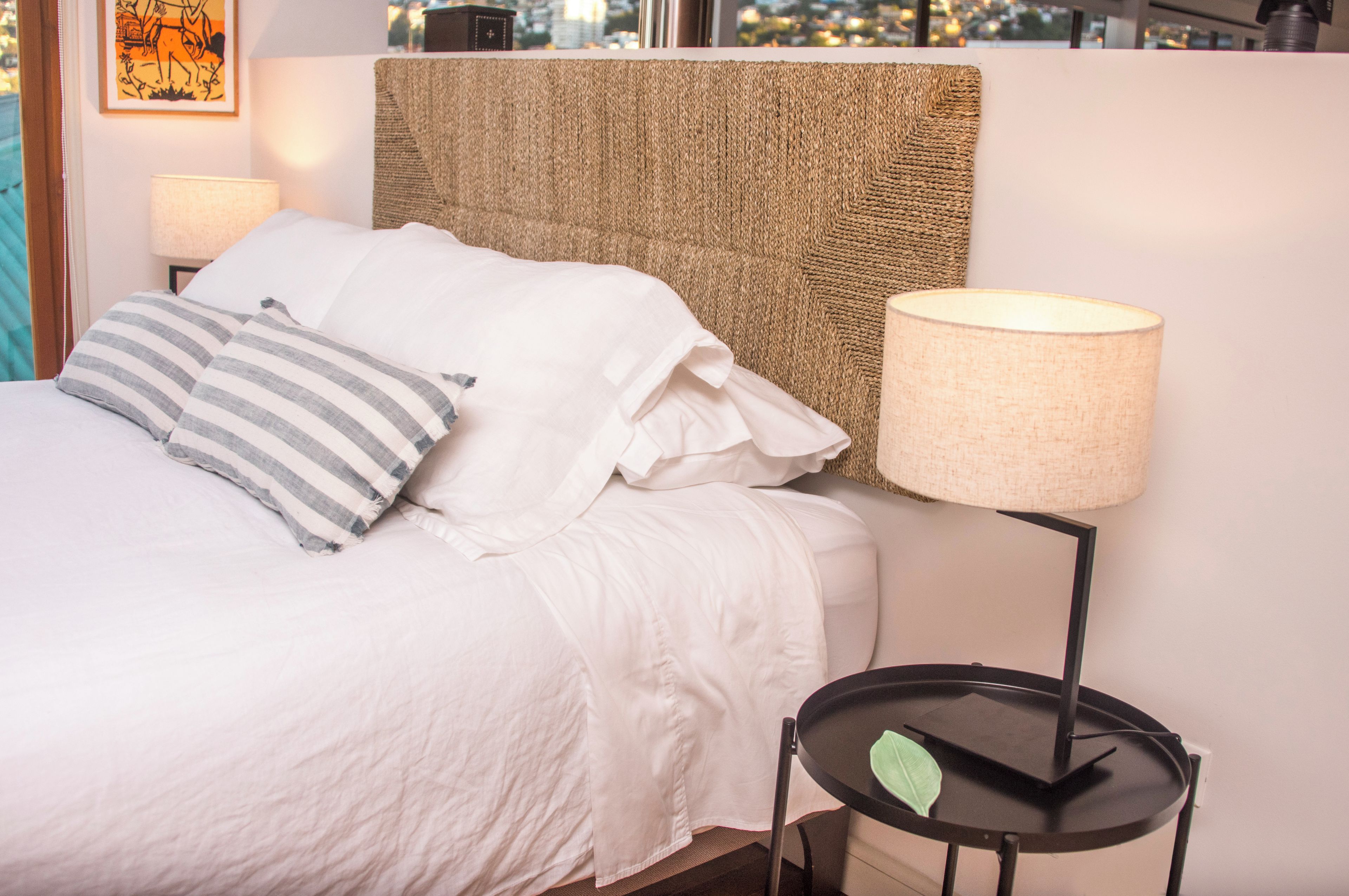 Apartamento, 1 cama doble con sofá cama, balcón, vistas a la bahía | Cortinas opacas, tabla de planchar con plancha, wifi gratis