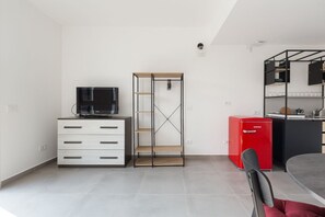 Interior - Udine M2 - Bright and cozy studio (Milano)