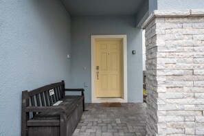 Terrace/patio - Beautiful 5BR Vacation Home • Pool • Gated Resort • Near Disney (Kissimmee)
