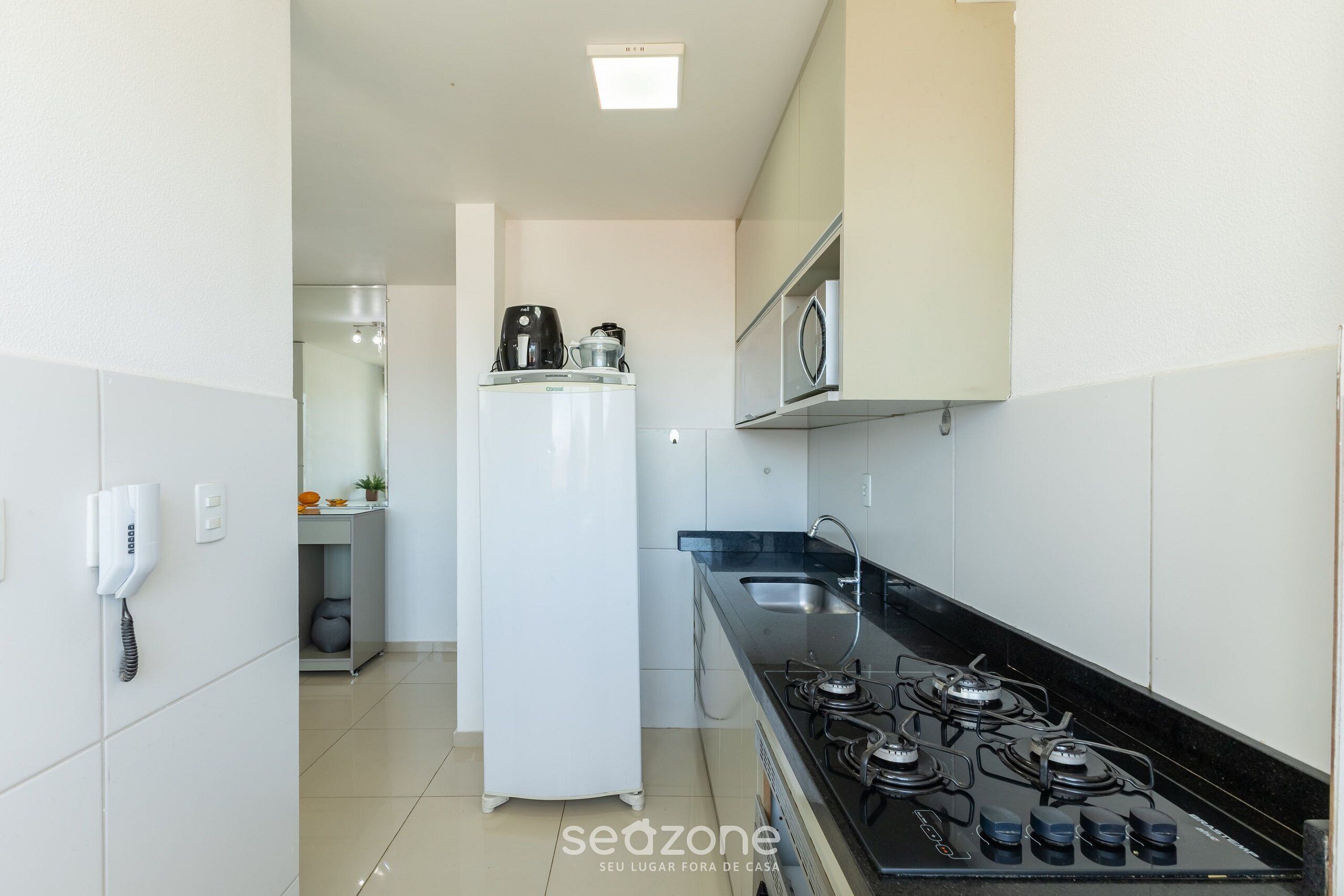 Basic Apartment | Private kitchen