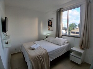 Basic Apartment | 2 bedrooms, free WiFi - Apt w/ Balcony Near the Beach in Ilheus Rpd0301 (Ilhéus)