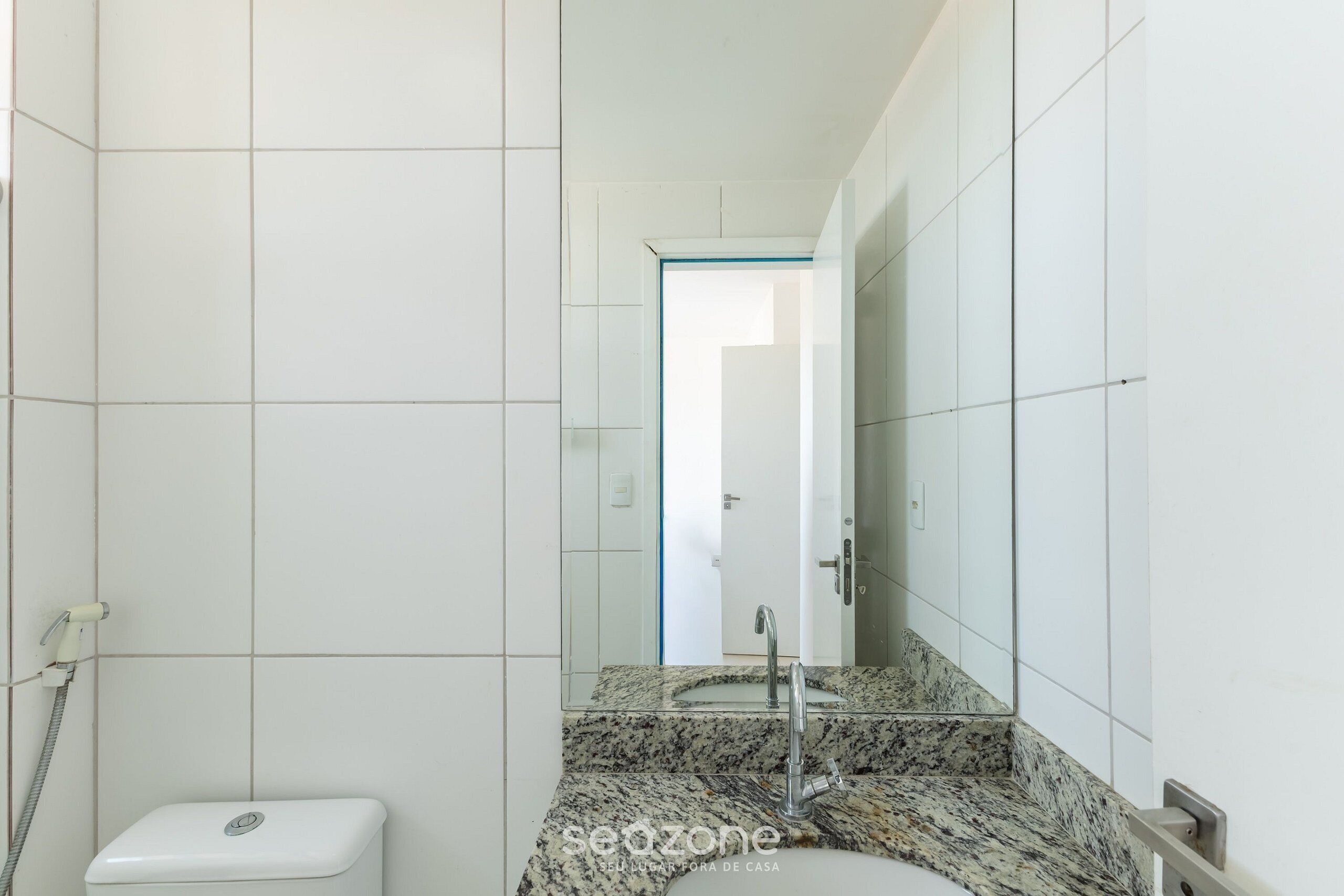 Apartamento básico | Banheiro