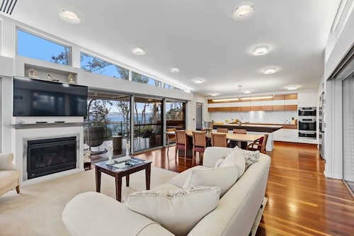 The Villa at Maloneys