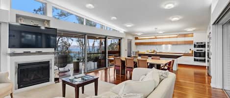 スマートテレビ