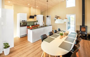 Dining - Stunning home in Løkken with sauna (Løkken)