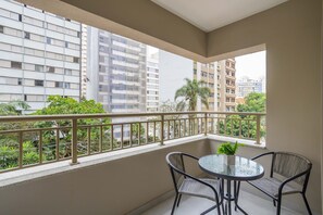 Exclusive Triple Room | Outdoor dining - For You Perdizes (São Paulo)