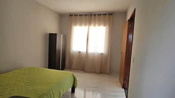 ๋ด๋ถ ์ธ๋ถ ์ฌ์ง