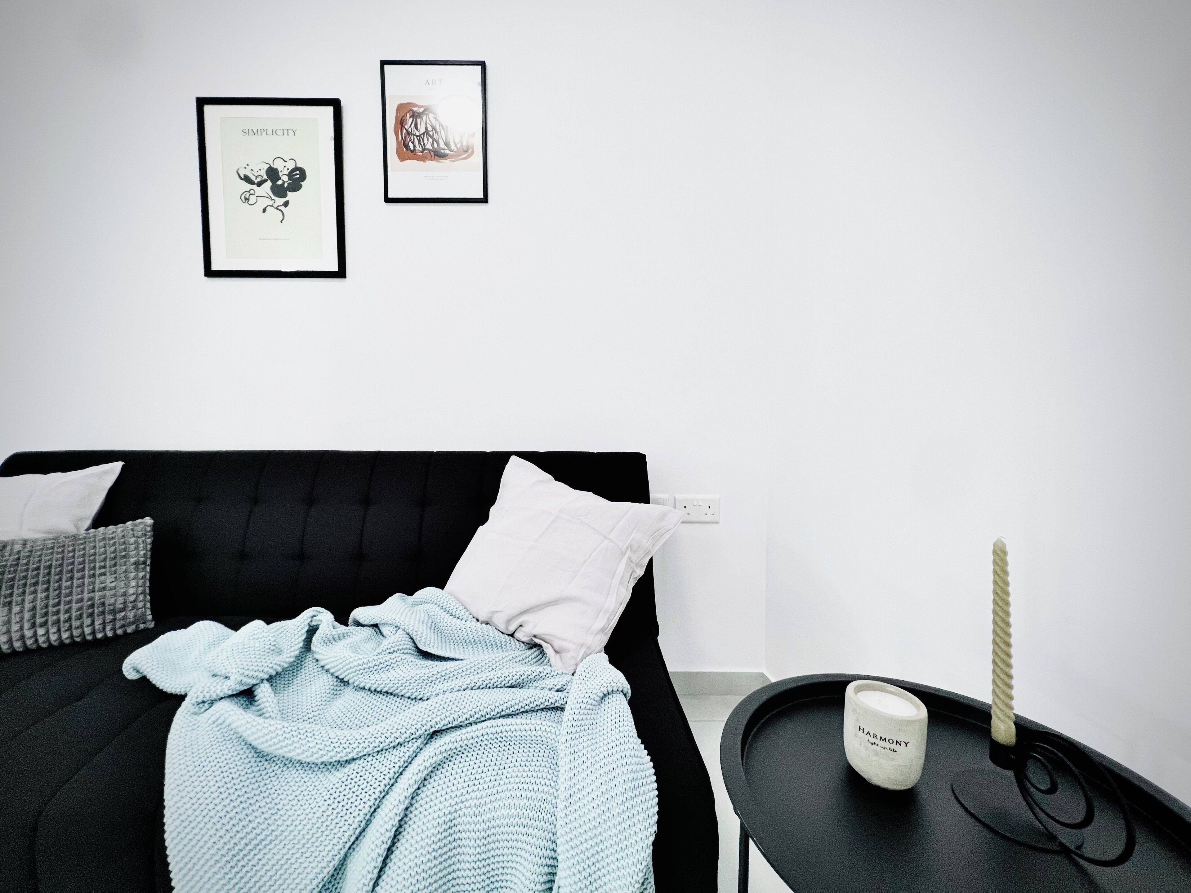 City Studio, City View | Living area | 50-cm flat-screen TV with digital channels, streaming services