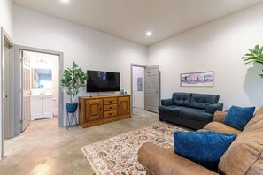 TV, offices - Tucson Summer Base | 4BR Modern Duplex Retreat (Tucson)