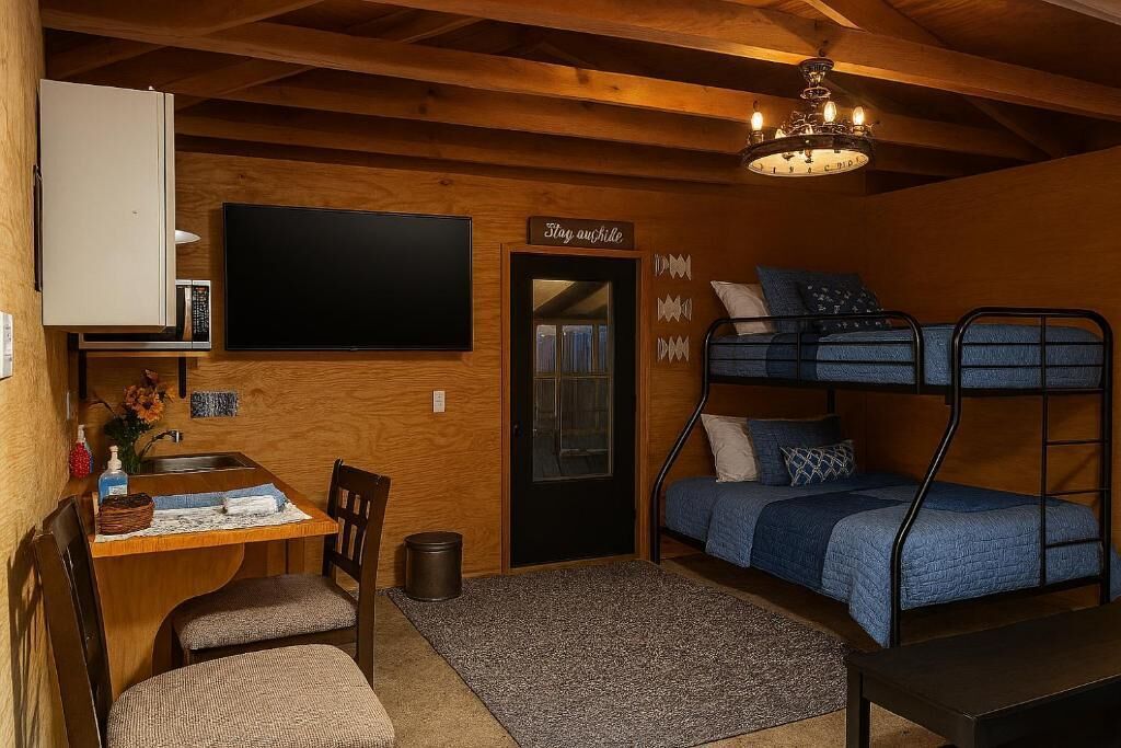 1 bedroom, WiFi, bed sheets