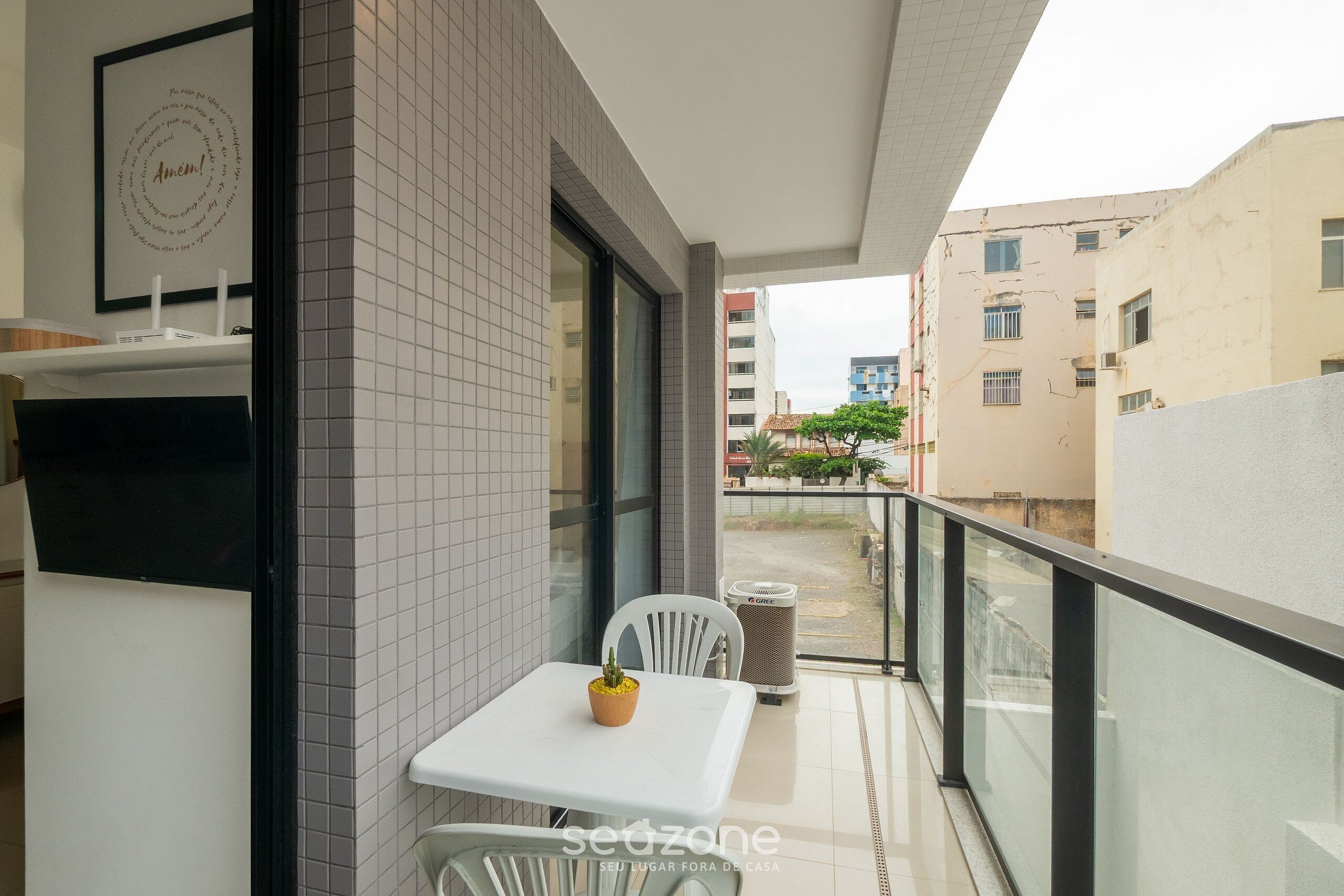 เบสิกสตูดิโอ | รับประทานอาหารกลางแจ้ง