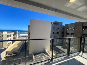 Basic Apartment | Property grounds - Modern Studios 230 Meters From the Beachfront - Hsas (Salvador)