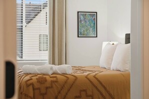 Desk, iron/ironing board, travel crib, WiFi - Affordable Zion Base | Sleeps Groups (Washington)