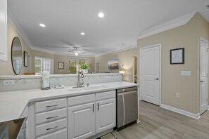 Private kitchen - 1521 Crow Creek Golf and Beach Getaway (Calabash)