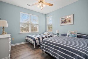 Desk, iron/ironing board, WiFi, bed sheets - Crow Creek Condo With a Golf Course View 25014 (Calabash)