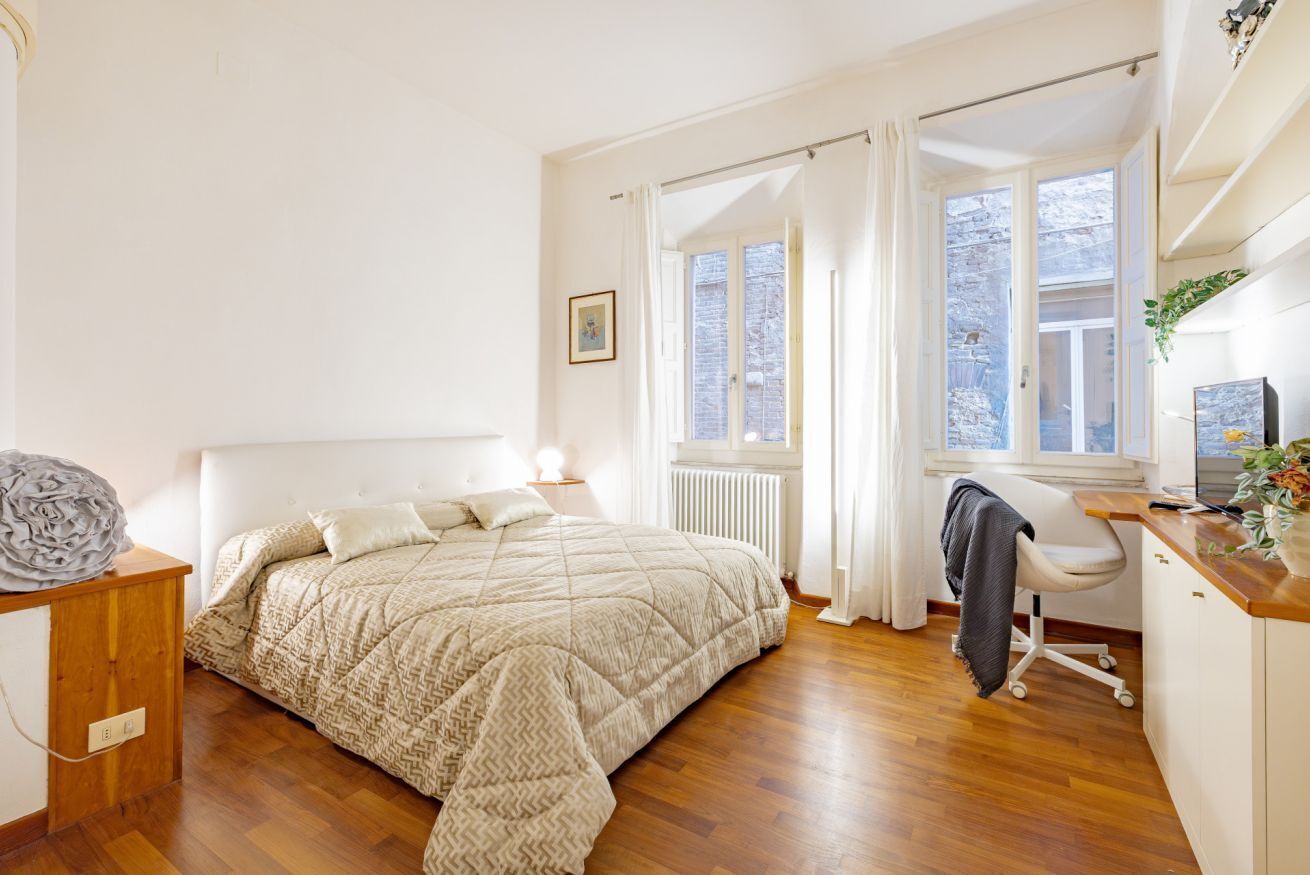 3 chambres, fer et planche à repasser