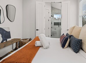 2 habitaciones, tabla de planchar con plancha y wifi gratis 