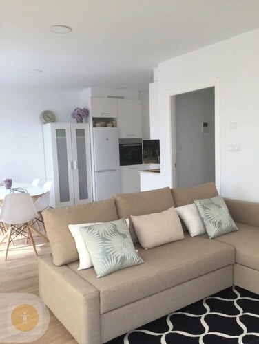 To María Bazarra's house. Sea views, elevator and air conditioning.