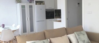 To María Bazarra's house. Sea views, elevator and air conditioning.