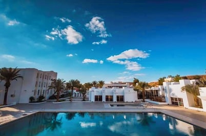 El Djanoub Hotel