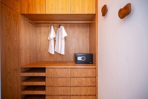 Apartment | Interior - Leblon | 3 Quartos, 2 min da Praia - por Casapē Rio (Rio de Janeiro)