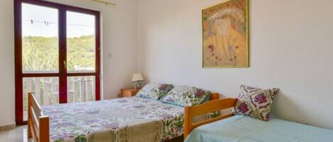 1 bedroom, iron/ironing board, Internet, bed sheets